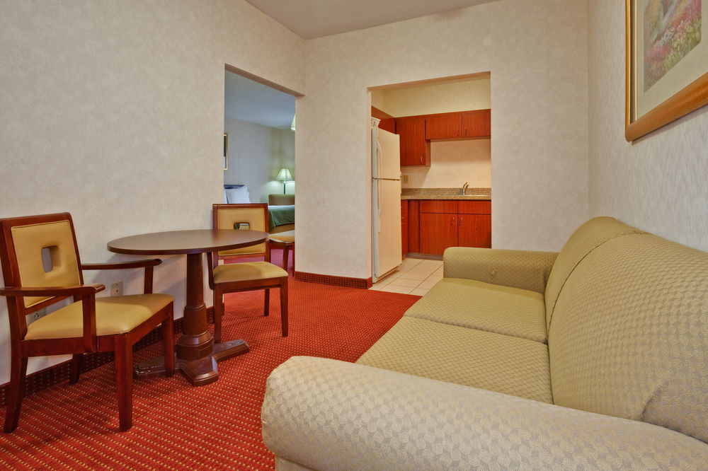 Holiday Inn Express Hotel & Suites Brookville, An Ihg Hotel Esterno foto
